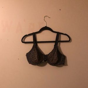 Women’s lace bra size 40C